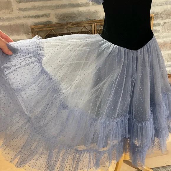 Elegant Black and Lavender Dress - Picture 6 of 6